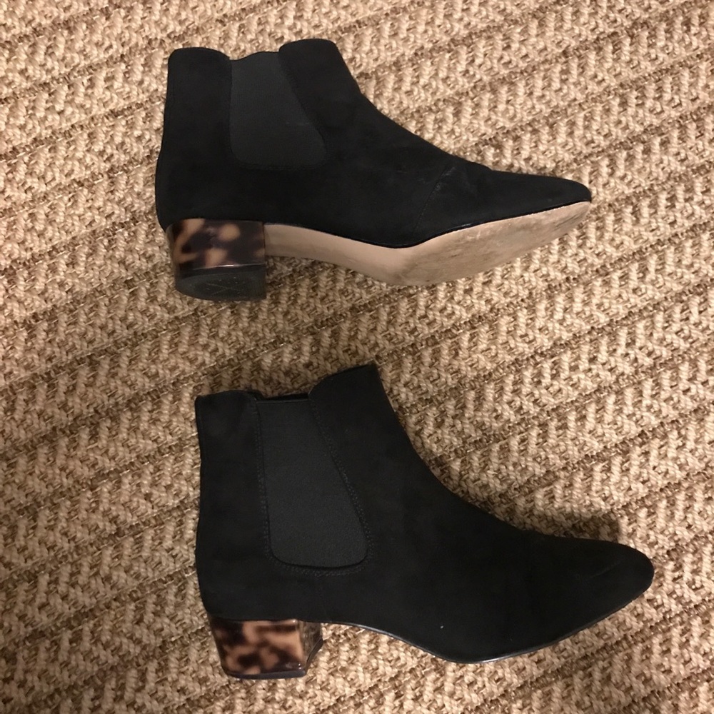 ASOS bootie size 6